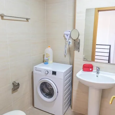 Magnífico duplex renovado con piscina garaje y jardín, frente a la playa de los Caños de Meca. Exterior foto
