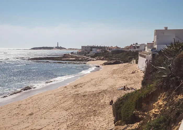 Adosado Reformado Con Piscina, Garaje Y Jardin Junto A La Playa