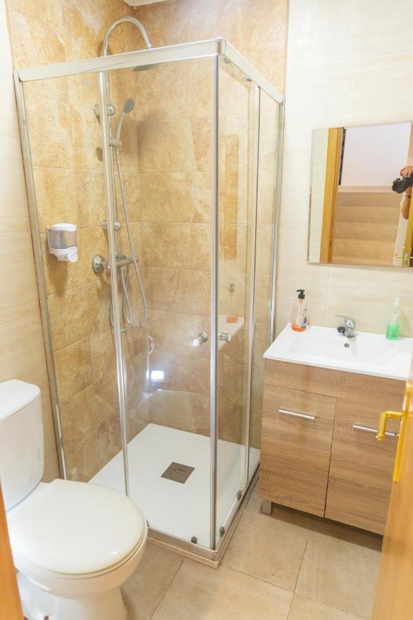 Adosado Reformado Con Piscina, Garaje Y Jardin Junto A La Playa *