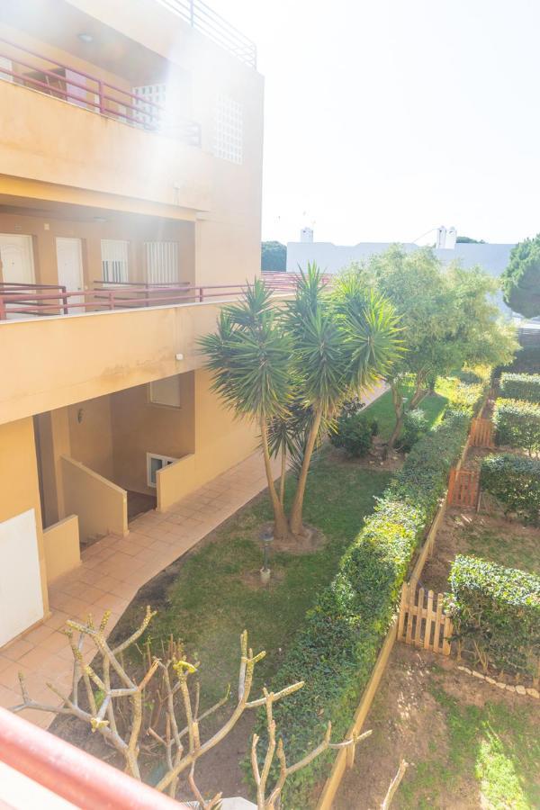 Adosado Reformado Con Piscina, Garaje Y Jardin Junto A La Playa